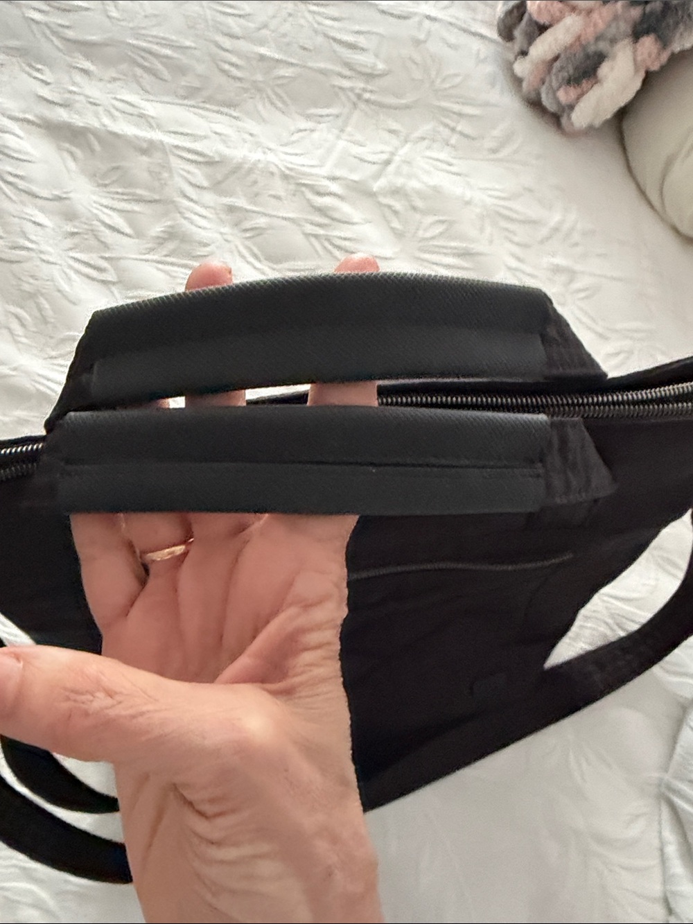 Luglife Courier Tote - Picture 4 of 12